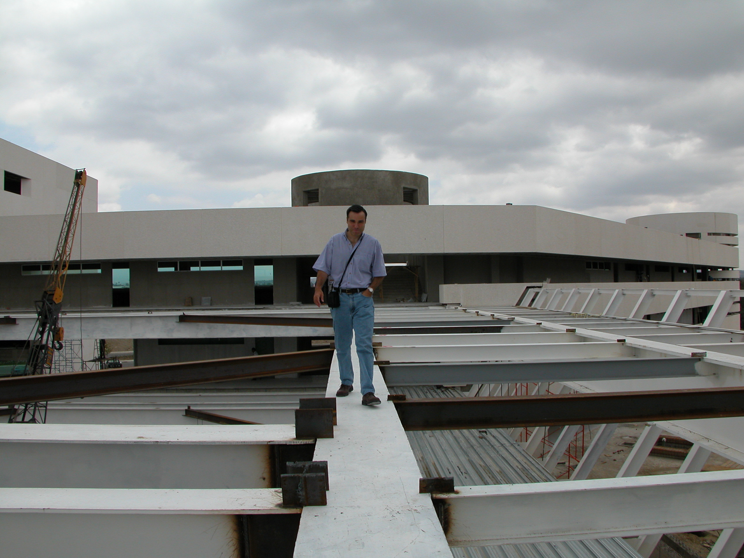 Rashid Abella, expresÃ³ su orgullo por el 15 Aniversario del Tec Puebla